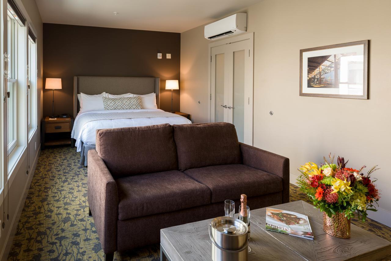 Inn At Lynden Экстерьер фото
